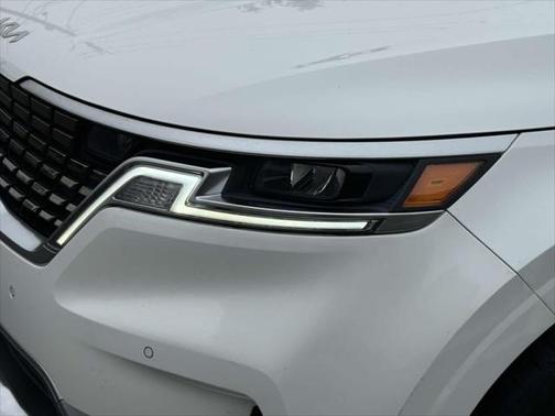 2022 Kia Carnival SX