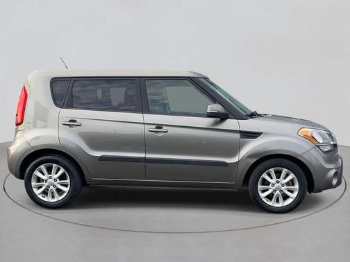 2012 Kia Soul +
