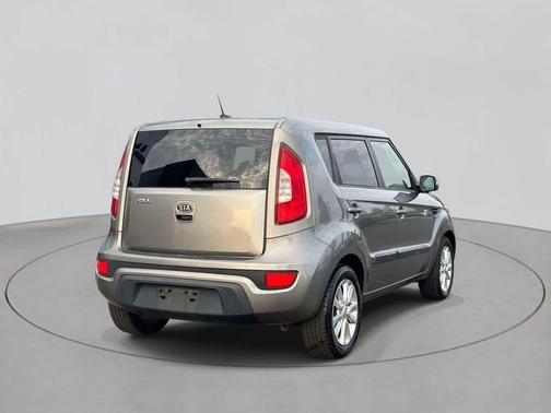 2012 Kia Soul +