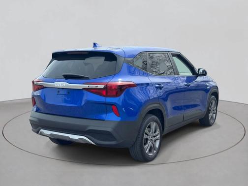 Neptune Blue 2023 Kia Seltos LX