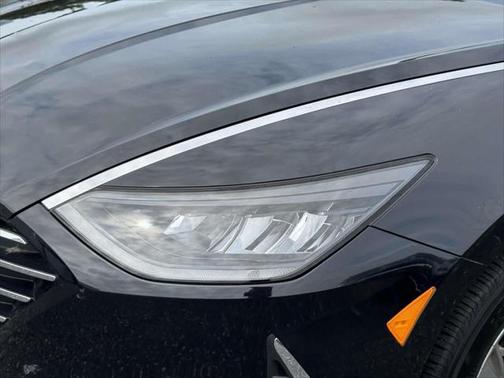 2022 Hyundai SONATA SE