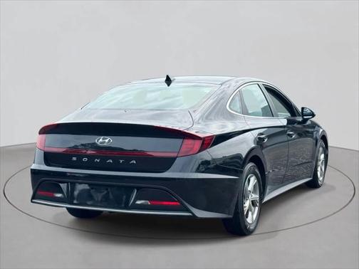 2022 Hyundai SONATA SE