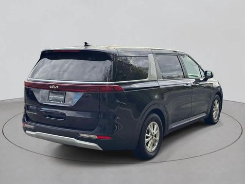 Deep Chroma Blue 2022 Kia Carnival LX