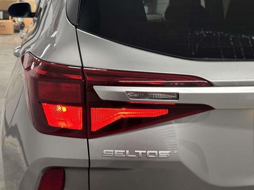 2023 Kia Seltos LX