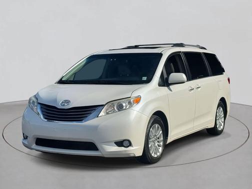 2015 Toyota Sienna XLE