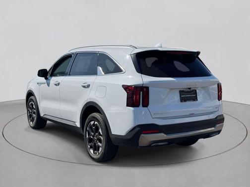 Glacial White Pearl 2025 Kia Sorento S