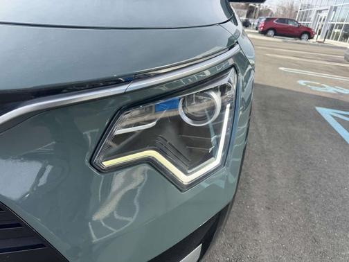 2023 Kia Niro Touring