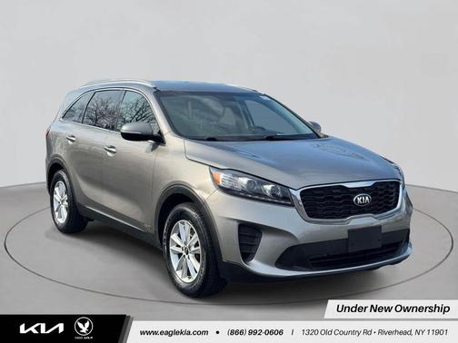 Titanium Silver 2019 Kia Sorento LX