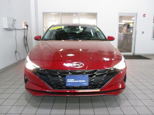 2023 Hyundai ELANTRA SE