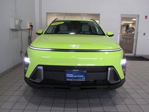 2024 Hyundai KONA SEL