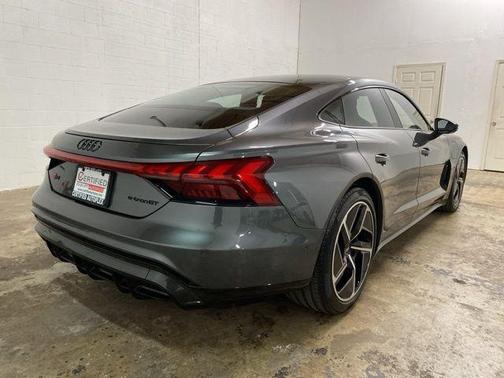 2023 Audi RS e-tron GT quattro