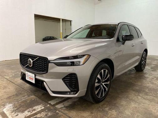 2025 Volvo XC60 B5 Core