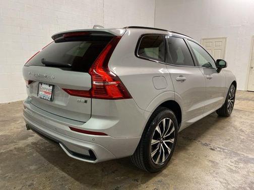 2025 Volvo XC60 B5 Core