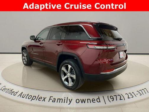 Velvet Red Pearlcoat 2022 Jeep Grand Cherokee 4xe Base