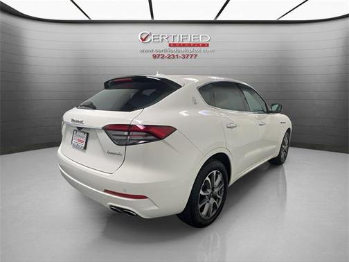 2021 Maserati Levante Base