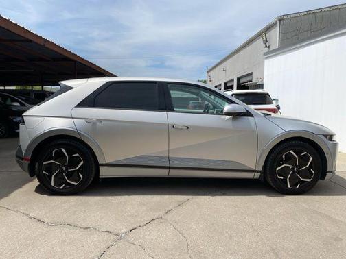 Gravity Gold (Matte Gold) 2023 Hyundai IONIQ 5 Limited