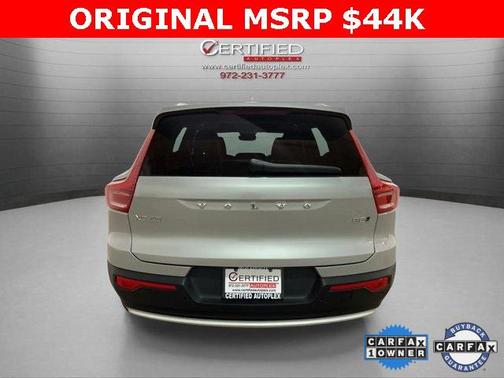 2025 Volvo XC40 B5 Core Bright Theme