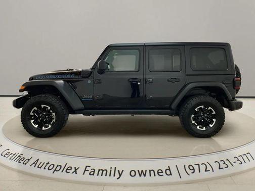Black Clearcoat 2025 Jeep Wrangler 4xe Rubicon