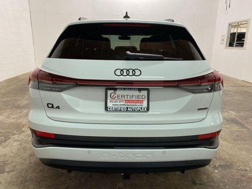 2024 Audi Q4 e-tron Premium Plus 55 quattro