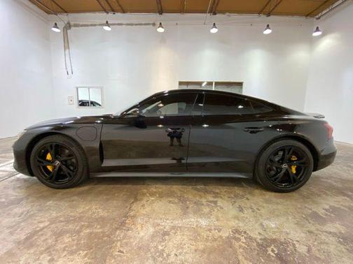 Mythos Black Metallic 2022 Audi e-tron GT Premium Plus