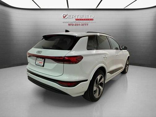 2025 Audi Q6 e-tron Premium Plus quattro