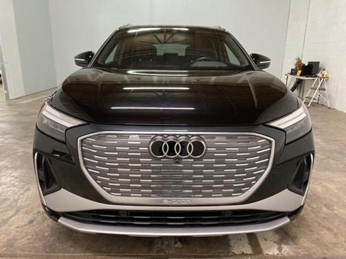 2024 Audi Q4 e-tron Premium Plus 50 quattro