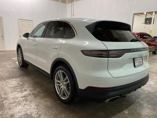 2022 Porsche Cayenne Platinum Edition