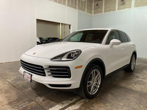 2022 Porsche Cayenne Platinum Edition