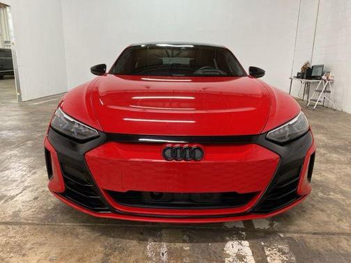 2023 Audi RS e-tron GT quattro