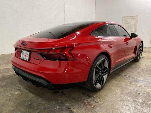 2023 Audi RS e-tron GT quattro