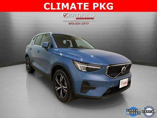 2025 Volvo XC40 B5 Core Bright Theme