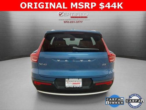 2025 Volvo XC40 B5 Core Bright Theme