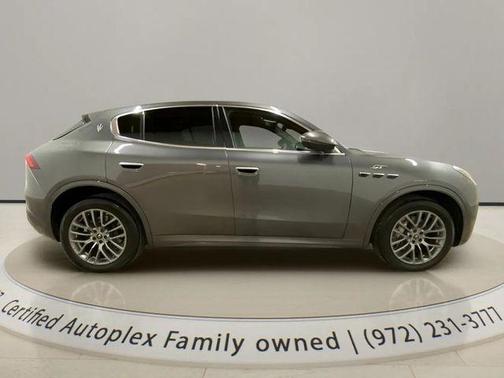 Gray 2024 Maserati Grecale GT