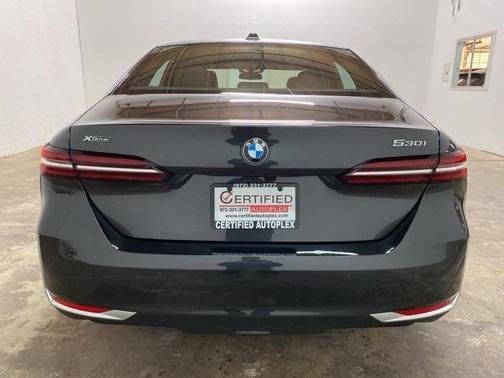 2025 BMW 530 xDrive