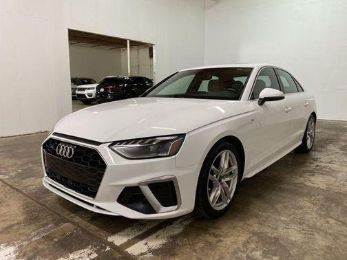 2024 Audi A4 45 S line Premium Plus
