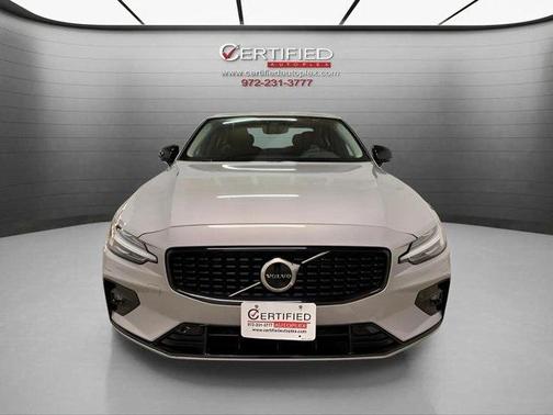 2025 Volvo S60 B5 Core