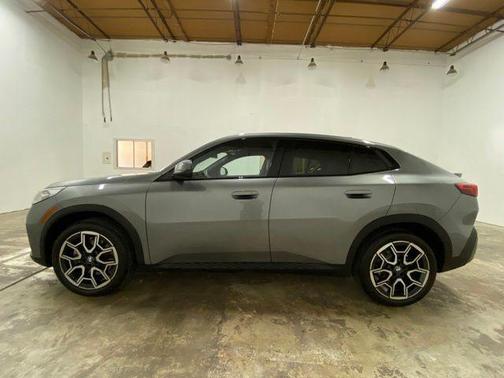 Gray Metallic 2026 BMW X2 xDrive28i