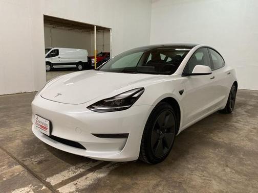 2023 Tesla Model 3 Standard Range