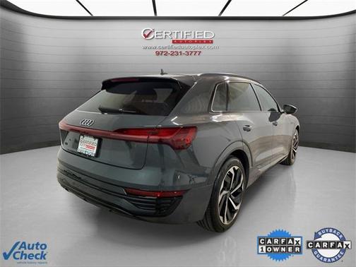 2024 Audi Q8 e-tron Prestige