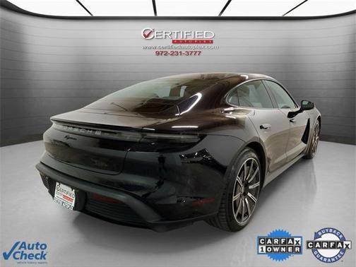 2022 Porsche Taycan Base