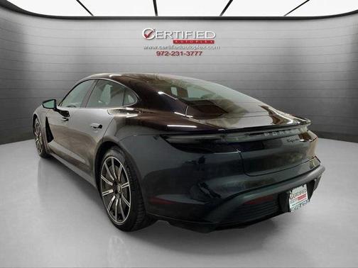2022 Porsche Taycan Base
