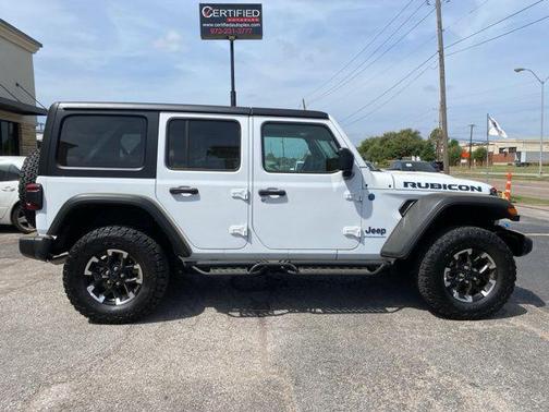 Bright White Clearcoat 2025 Jeep Wrangler 4xe Rubicon