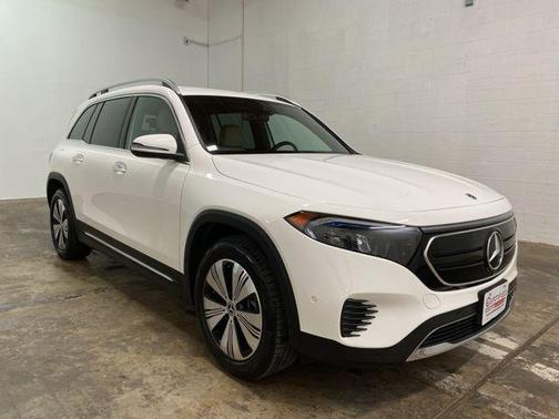 Polar White 2023 Mercedes-Benz EQB 300 4MATIC