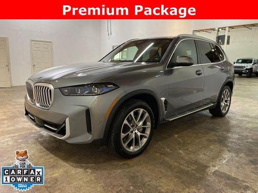 Gray Metallic 2026 BMW X5 sDrive40i