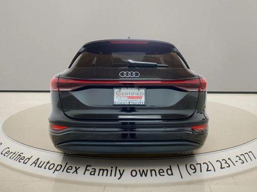 2025 Audi Q6 e-tron Prestige quattro