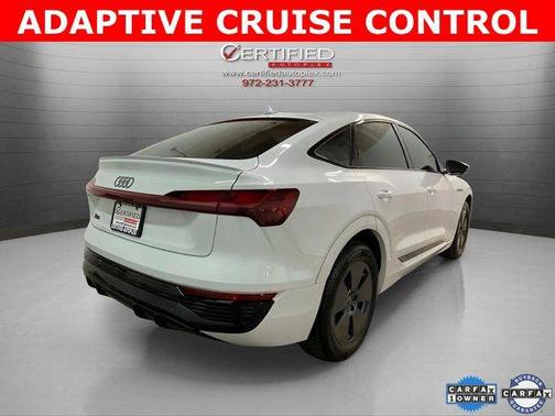 Glacier White Metallic 2024 Audi Q8 e-tron Premium