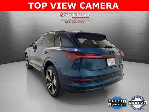 2022 Audi e-tron Premium Plus