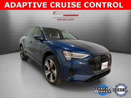 2022 Audi e-tron Premium Plus