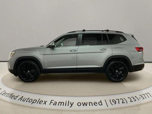 Silver Mist Metallic 2024 Volkswagen Atlas 2.0T SE w/Technology 4MOTION