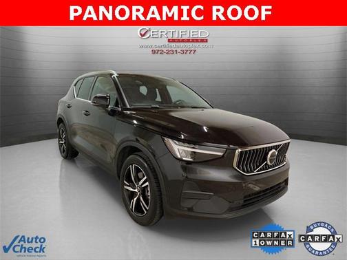 2025 Volvo XC40 B5 Core Bright Theme